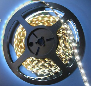 S00639-W Serie FLEXIBLE STRIP  (WW ; 2700-3500K ; 12 VDC ; 15,6W/metro ;  120º ; 78/metro ; SMD; 0,2W/led ; 5000 x 10 x 1,8mm)